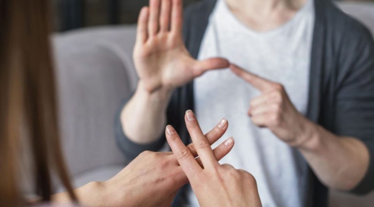 Abren las inscripciones para un nuevo taller de lenguaje de señas en Vicente López