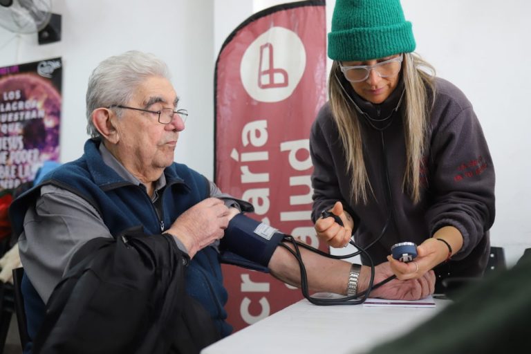Continúan los operativos de salud gratuitos en Lanús
