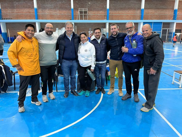 Cascallares y Fabiani, junto a deportistas de Almirante Brown