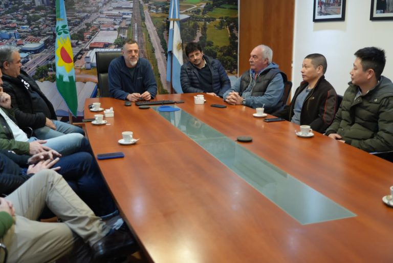 Kravetz se reunió con comerciantes de Lanús