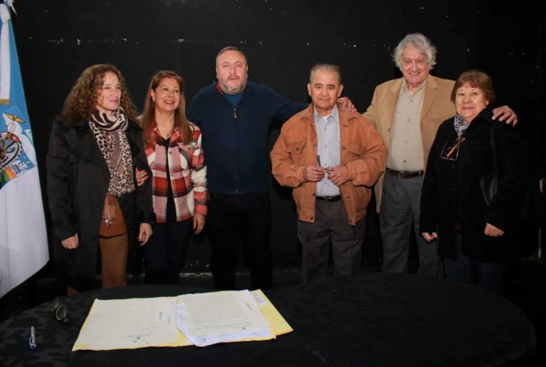 Familias de José C. Paz ya tienen los títulos de propiedad de sus casas