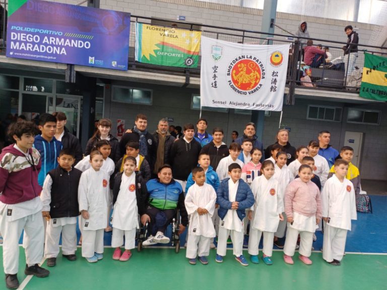 Medallas para varelenses en karate