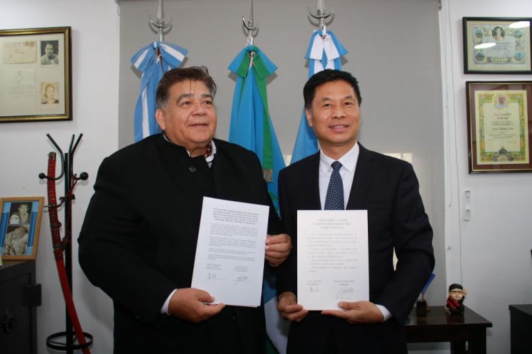 Ishii afianza relaciones con la ciudad china de Xiangyang