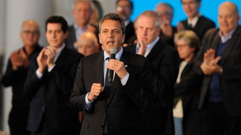 Massa: “Aquellos que creen que es un país de mierda que no vengan a pedir el voto”