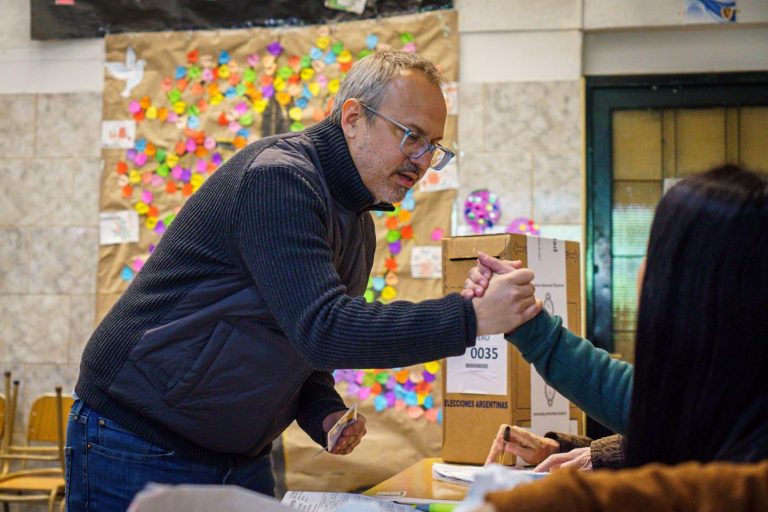 Valenzuela ponderó la participación de los vecinos en Tres de Febrero