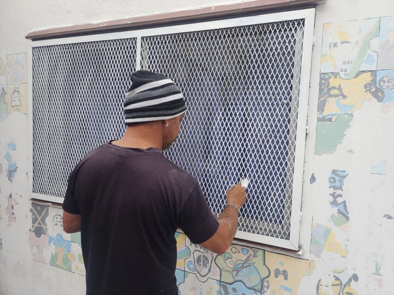Puesta en valor de escuela en Berazategui