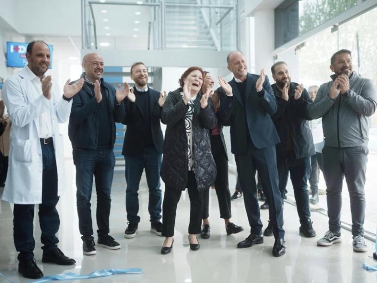 Se inauguró el Hospital de Diagnóstico Inmediato Roberto Sánchez de Banfield