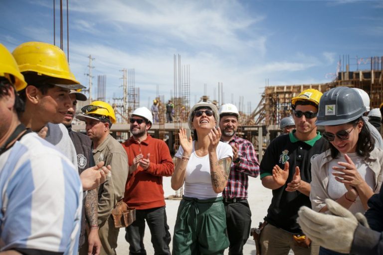 Avanza construcción de viviendas en Barrio Itatí