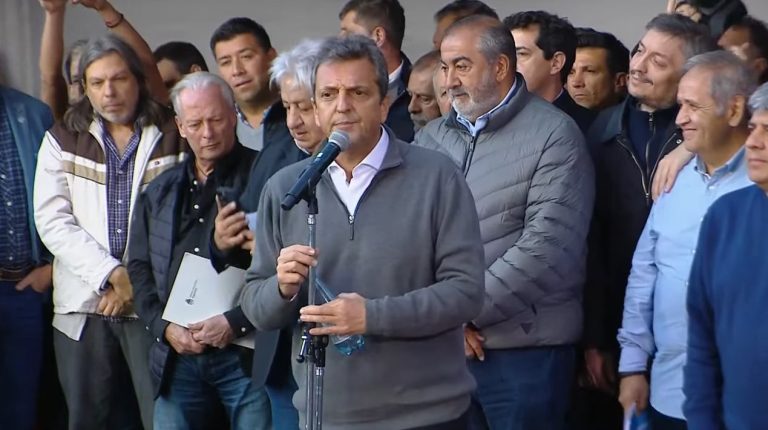 Massa anunció que el nuevo piso de Ganancias subirá hasta $1.770.000