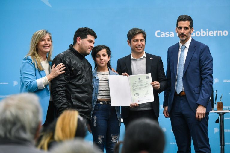 Kicillof pidió “seguir avanzando derecho al futuro” en la Provincia