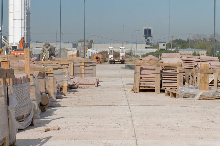 Suman empresas al Parque Industrial de Berazategui