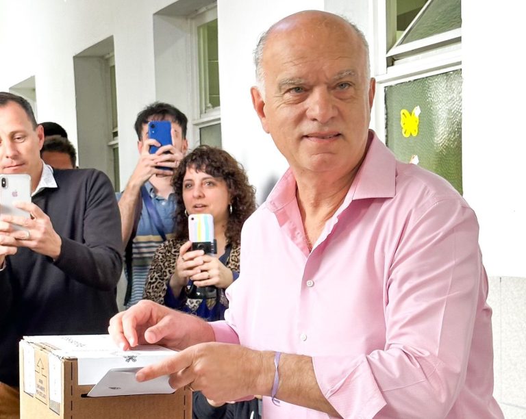 Grindetti convocó a “votar con mucha alegría y compromiso por el país y la provincia”