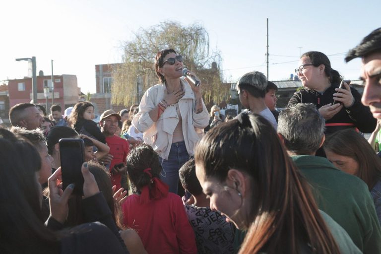Puesta en valor de plaza en Barrio Kolynos