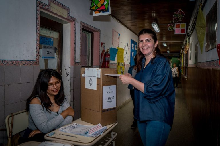 Mariel Fernández convocó a “cuidar la democracia y la patria”