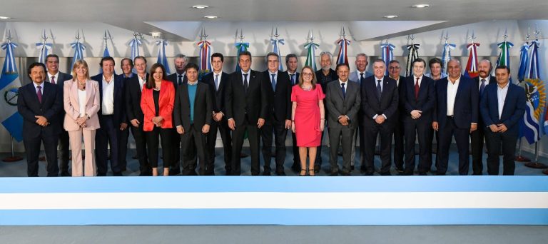 Massa: “Argentina empieza una nueva etapa y hacer diferencias por partidos es una discusión vieja”