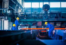 El empleo formal en la Argentina suma 14 meses en caída y el salario mínimo está en su piso histórico