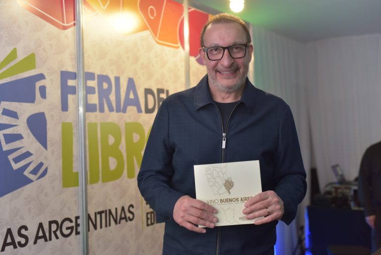 Luis Vivona: “Sin ninguna duda la posibilidad de futuro es a través de Sergio Massa”