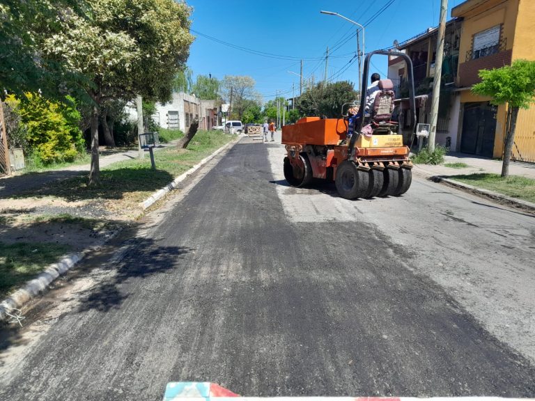Labores de bacheo en Presidente Perón