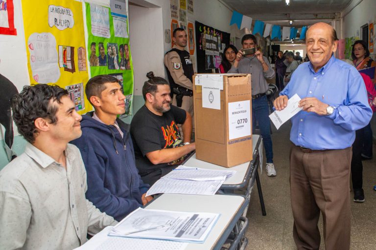Juan José Mussi votó en Berazategui