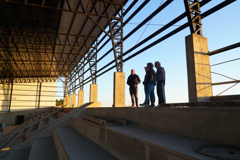 Avanza obra en polideportivo de El Jagüel
