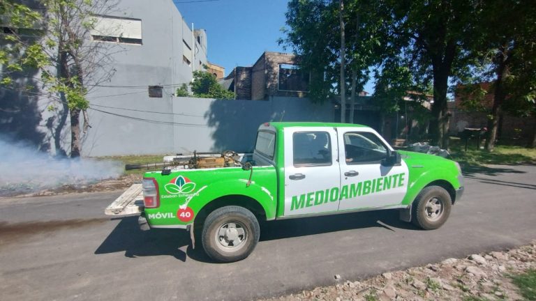 Labores de fumigación en Luis Guillón
