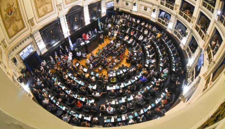 Kicillof tendrá el bloque mayoritario en el Senado y en Diputados habrá paridad
