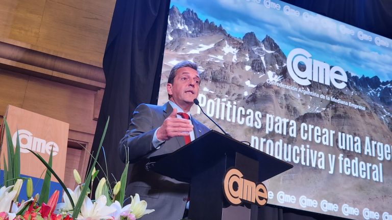 Massa anunció el nuevo dólar pyme, un incentivo para el ingreso de divisas