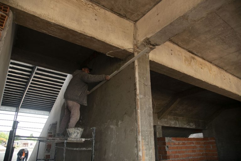 Avanza construcción de polideportivo en El Jagüel