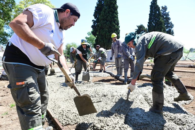 Remodelan Plaza Sarmiento en Monte Grande Sur