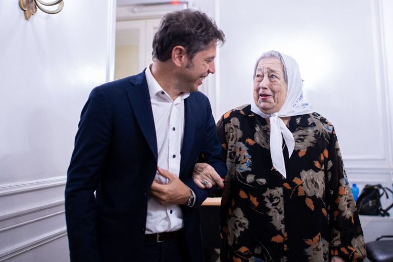 Kicillof recordó a Hebe de Bonafini: “Seguís presente en nuestras luchas”