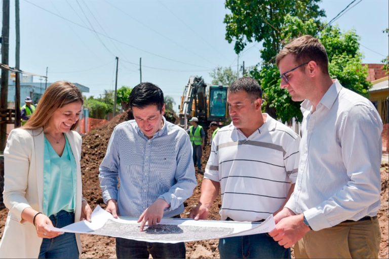 Nardini recorrió el inicio de obras de pavimentación en Los Polvorines