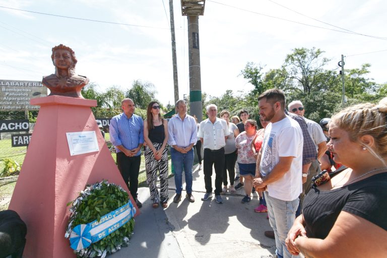 Cascallares, Fabiani y los vecinos conmemoraron el Día de la Soberanía Nacional