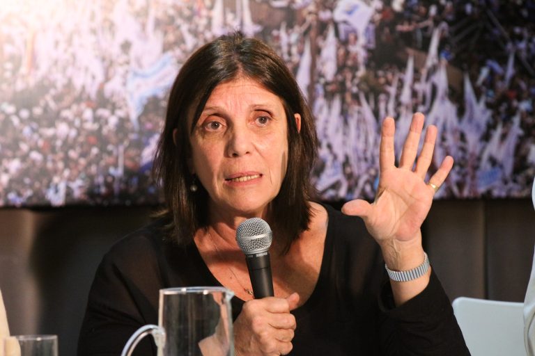 Teresa García: “Creo que Kicillof va a administrar correctamente la relación con Milei”