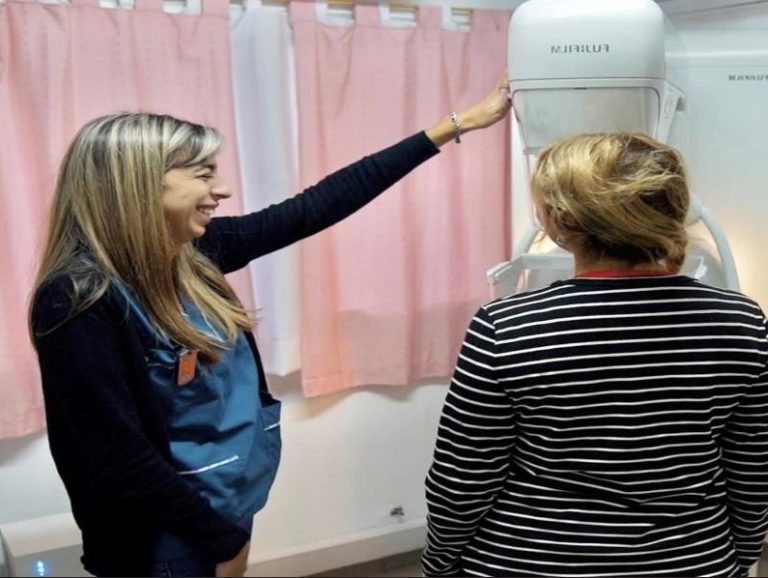 Más de 1.000 mujeres se atendieron para prevenir el Cáncer de Mama en octubre