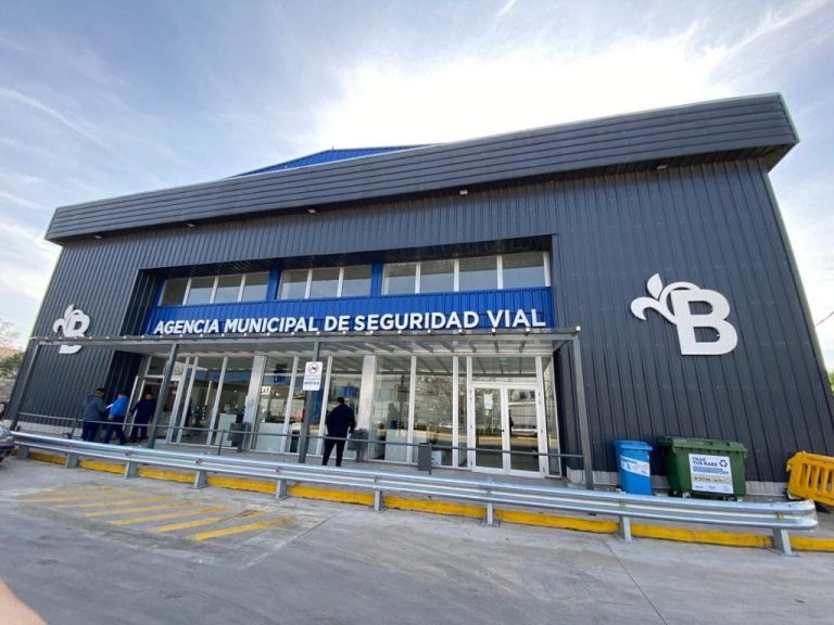 Agilizan trámites para licencias en Burzaco