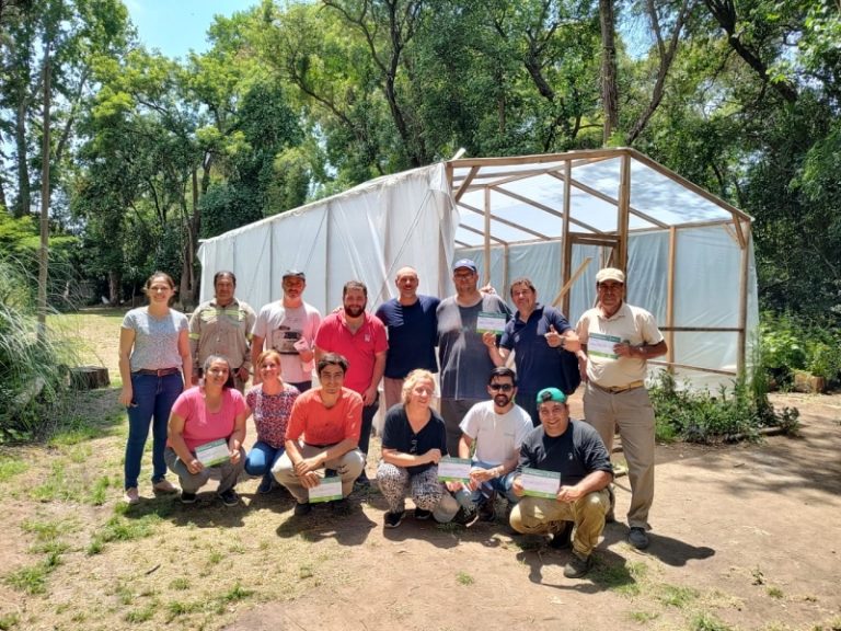 Taller botánico en Marcos Paz