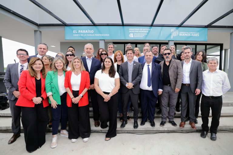 Kicillof inauguró el edificio del Archivo Provincial de la Memoria