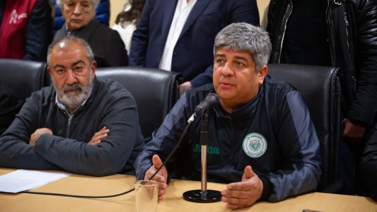Moyano: «Nadie va a quedarse de brazos cruzados mientras se van los derechos»