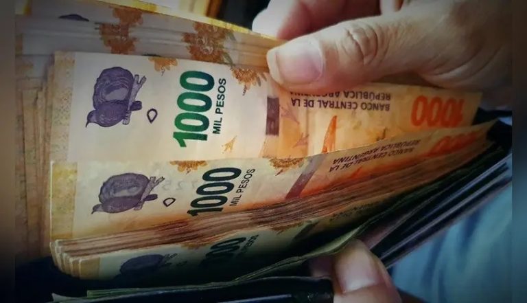 Bianco no descarta que la Provincia emita “una moneda propia”