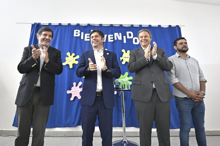 Kicillof inauguró el Jardín de Infantes N°966 en Almirante Brown