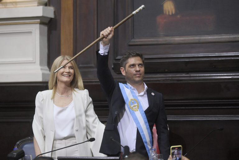 Kicillof: “Logramos que las leyes se traten y aprueben de cara a la Legislatura, no de espaldas”