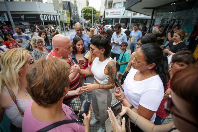 Renuevan peatonal Rivadavia en Quilmes