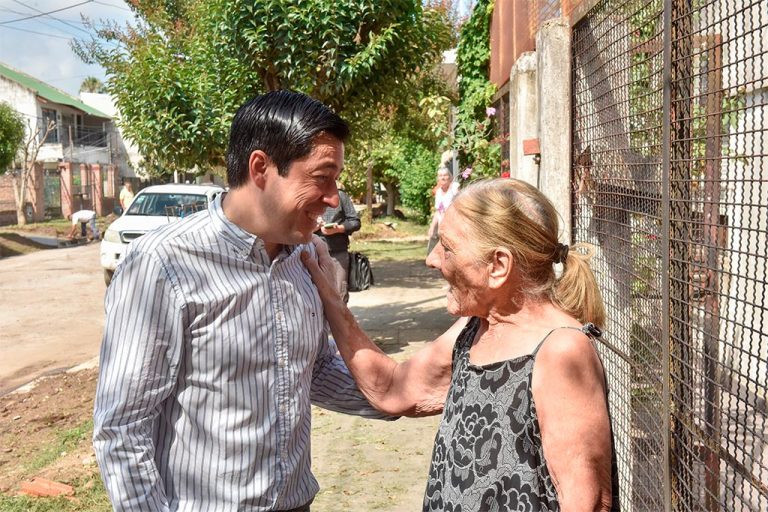 Nardini recorrió la obra de la calle Gutiérrez en la ciudad de Grand Bourg