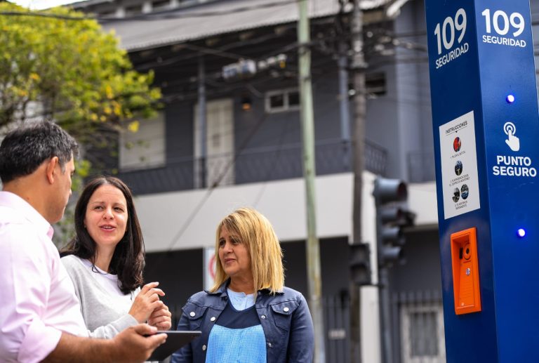 Vicente López ya instaló más de 175 Puntos Seguros en los diferentes barrios
