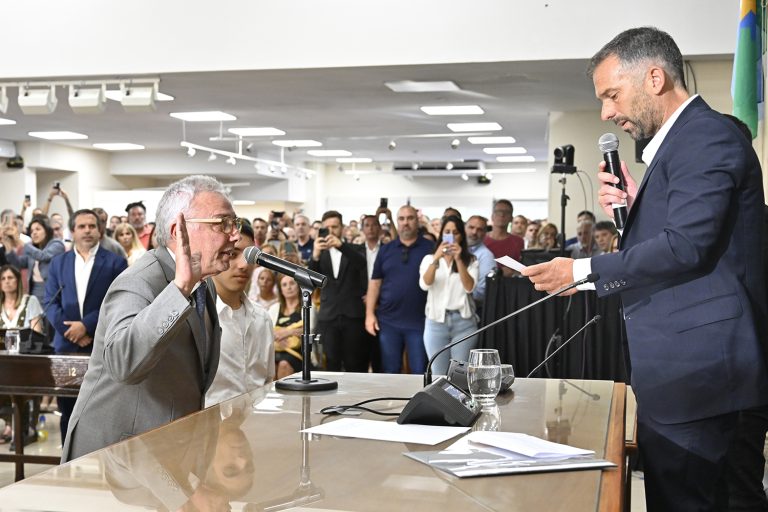 Zamora comenzó su tercer mandato y prometió “trabajar por un Tigre más armonioso, equitativo y con justicia social”