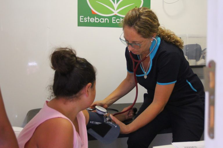 Operativos de salud en Esteban Echeverría