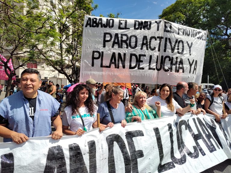 La CGT se manifiesta frente al Palacio de Tribunales contra el gobierno