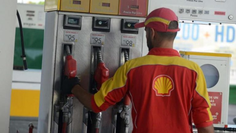 Se incrementaron un 15% promedio las naftas de Shell