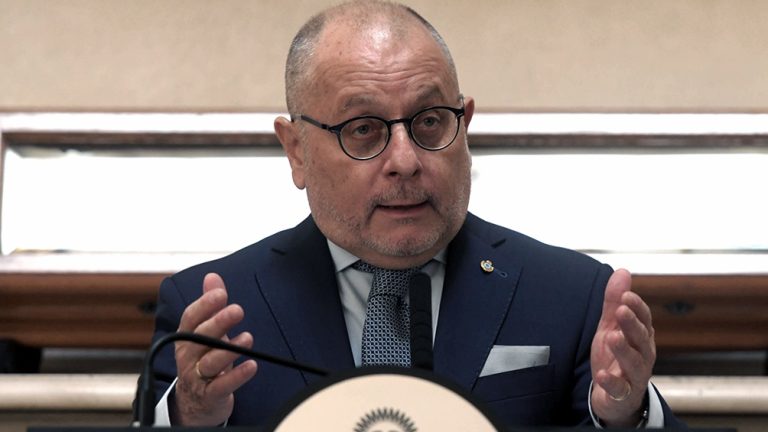 Faurie, nuevo embajador en Chile