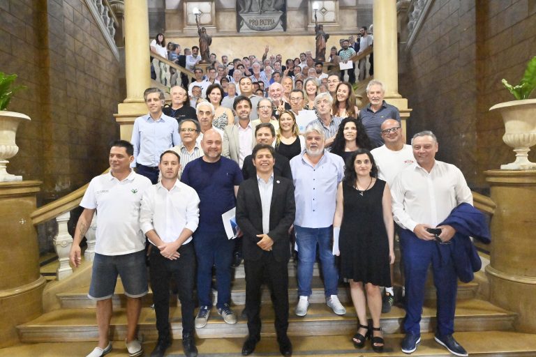 Kicillof recibió a representantes de Cámaras y Agrupaciones empresarias